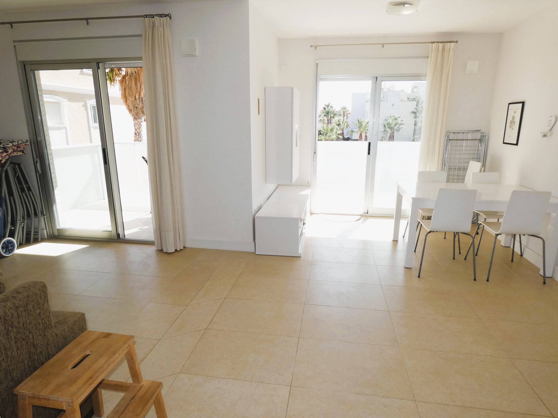 Apartment in Alicante, Spain 4 bedrooms, 112 sq.m. No. 139922