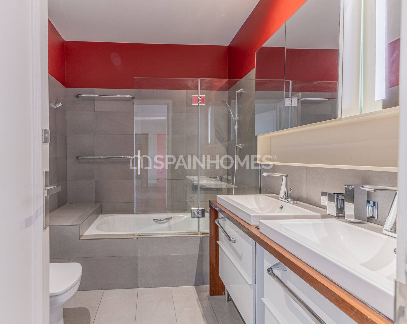 Dzīvoklis Barcelona, Spānijā 5 istabas, 223 m2 Nr. 177908