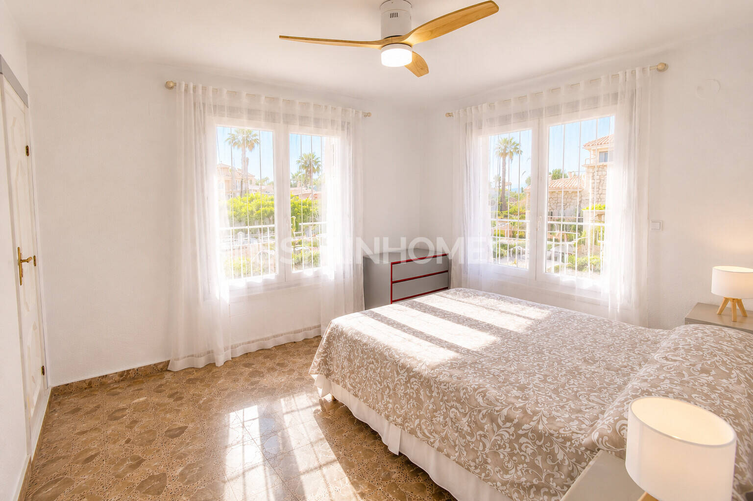 Villa in Orihuela, Alicante, Spain 5 bedrooms, 329 sq.m. No. 177909