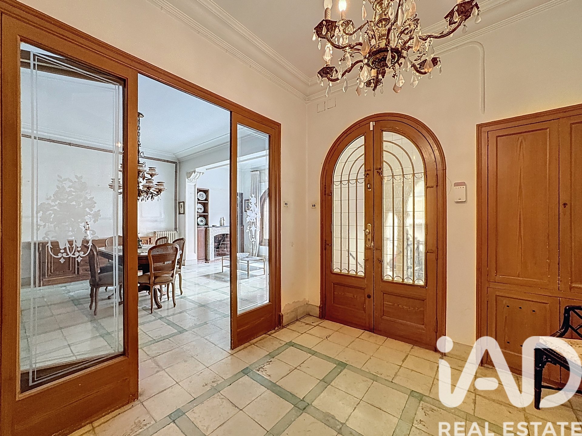 Rindu māja El Masnou, Barcelona, Spānijā 7 istabas, 224 m2 Nr. 172920