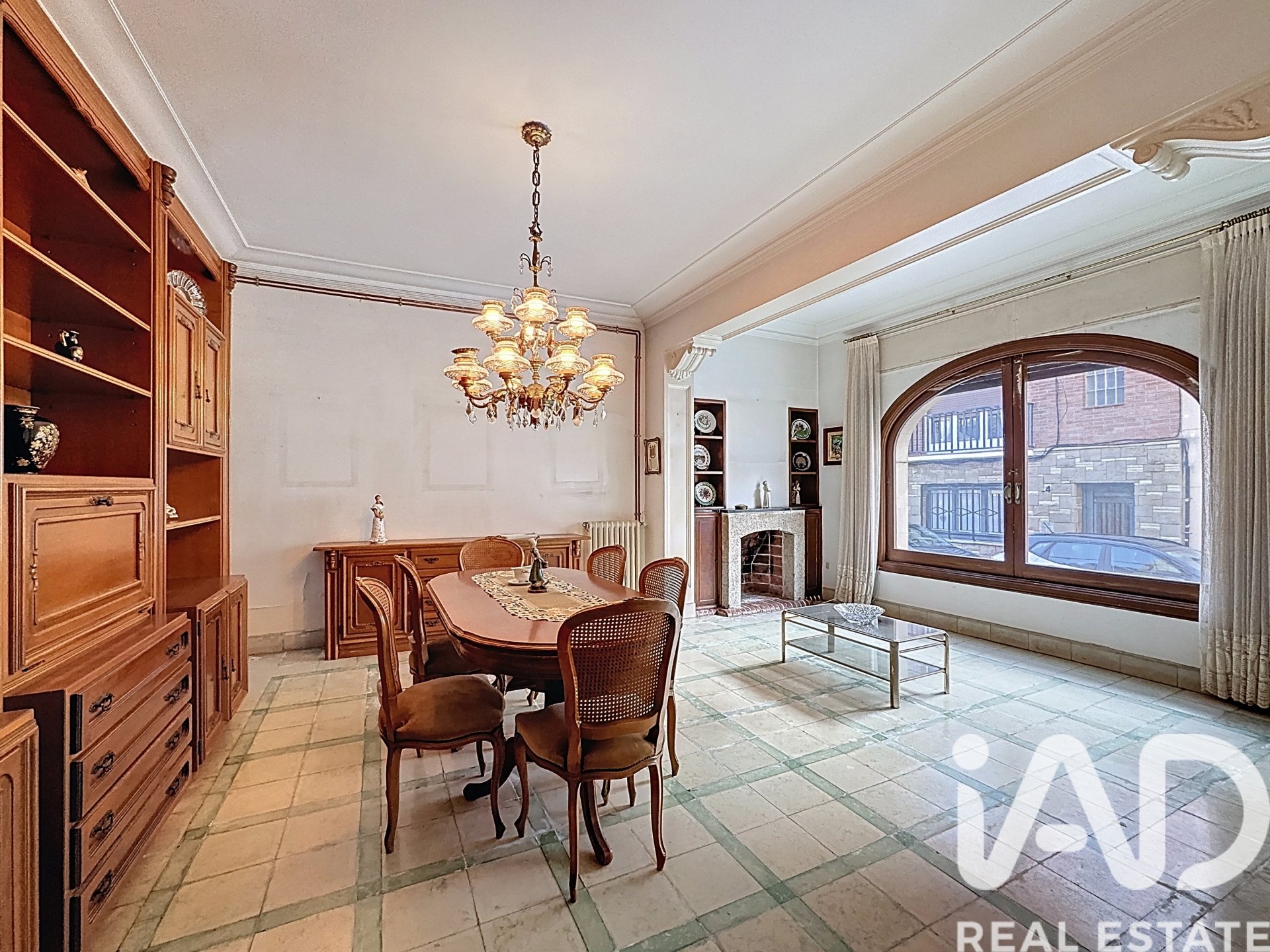 Rindu māja El Masnou, Barcelona, Spānijā 7 istabas, 224 m2 Nr. 172920