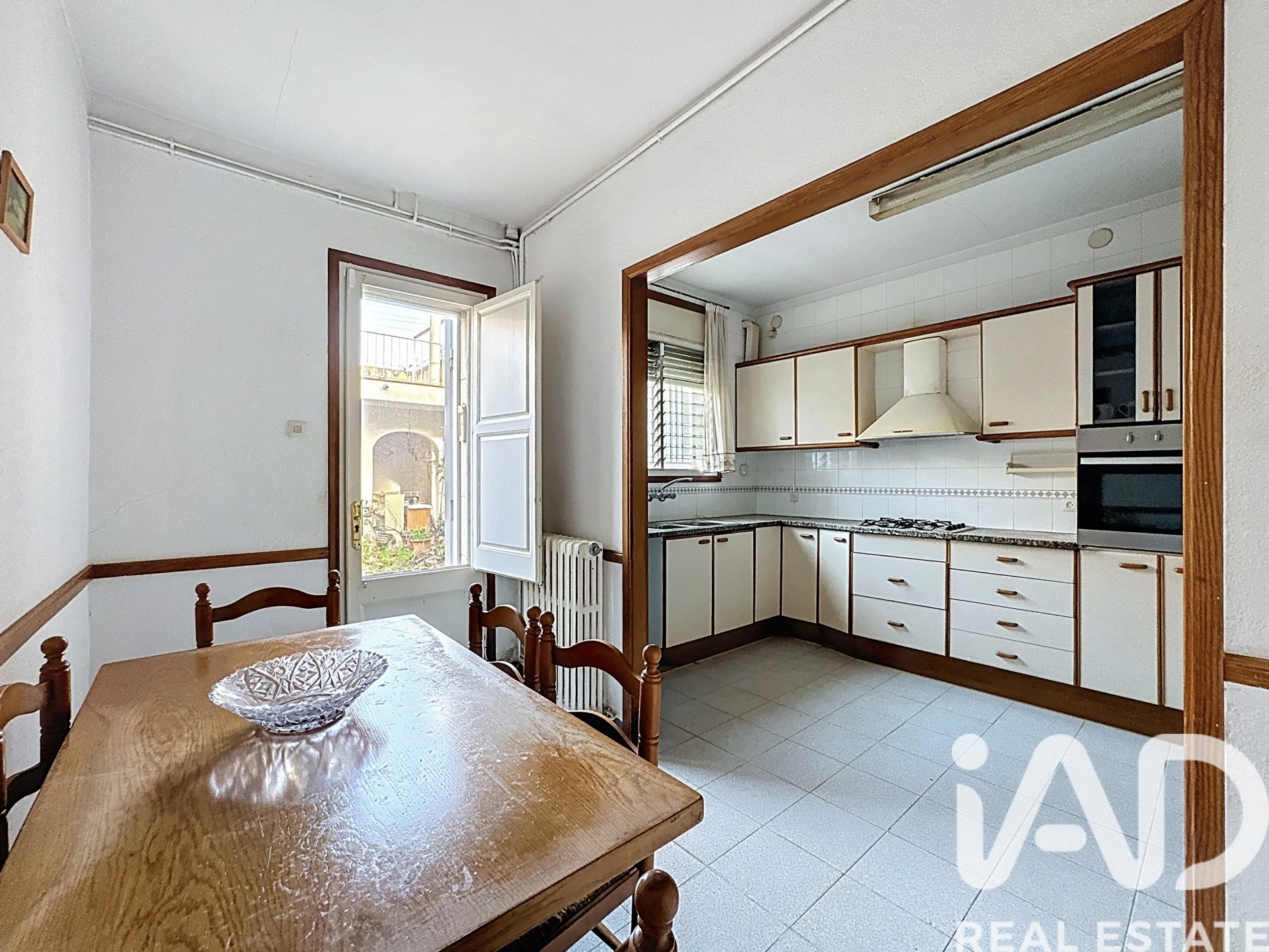 Rindu māja El Masnou, Barcelona, Spānijā 7 istabas, 224 m2 Nr. 172920