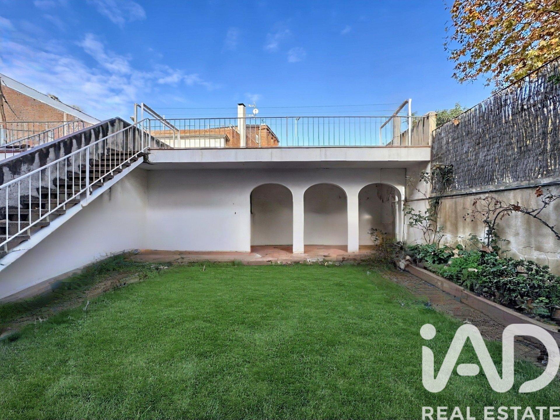 Rindu māja El Masnou, Barcelona, Spānijā 7 istabas, 224 m2 Nr. 172920