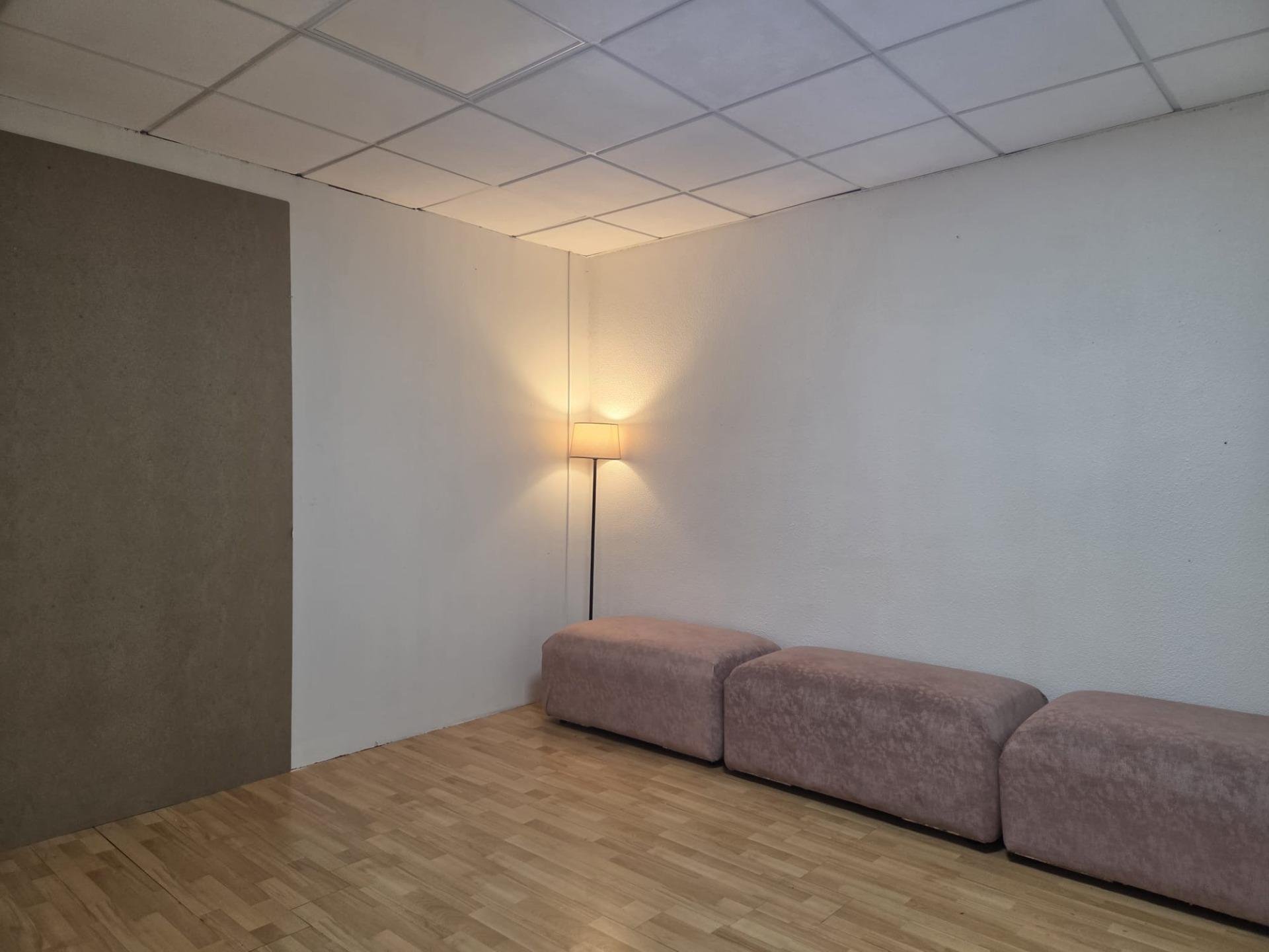 Commercial property à El Campello, Alicante, Espagne 2 chambres, 85 m2 No. 179398