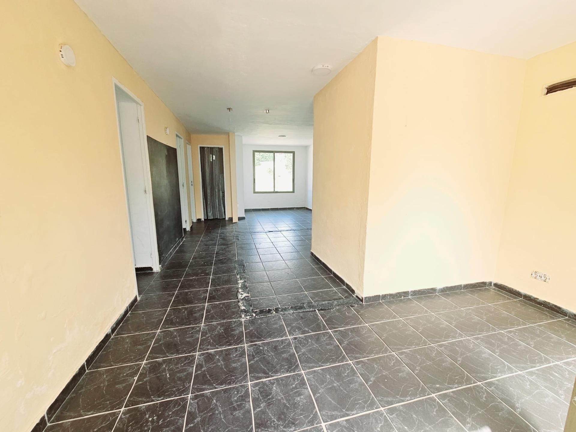 Lägenhet i Torrevieja, Alicante, Spanien 4 sovrum, 150 kvm. Nr. 166038