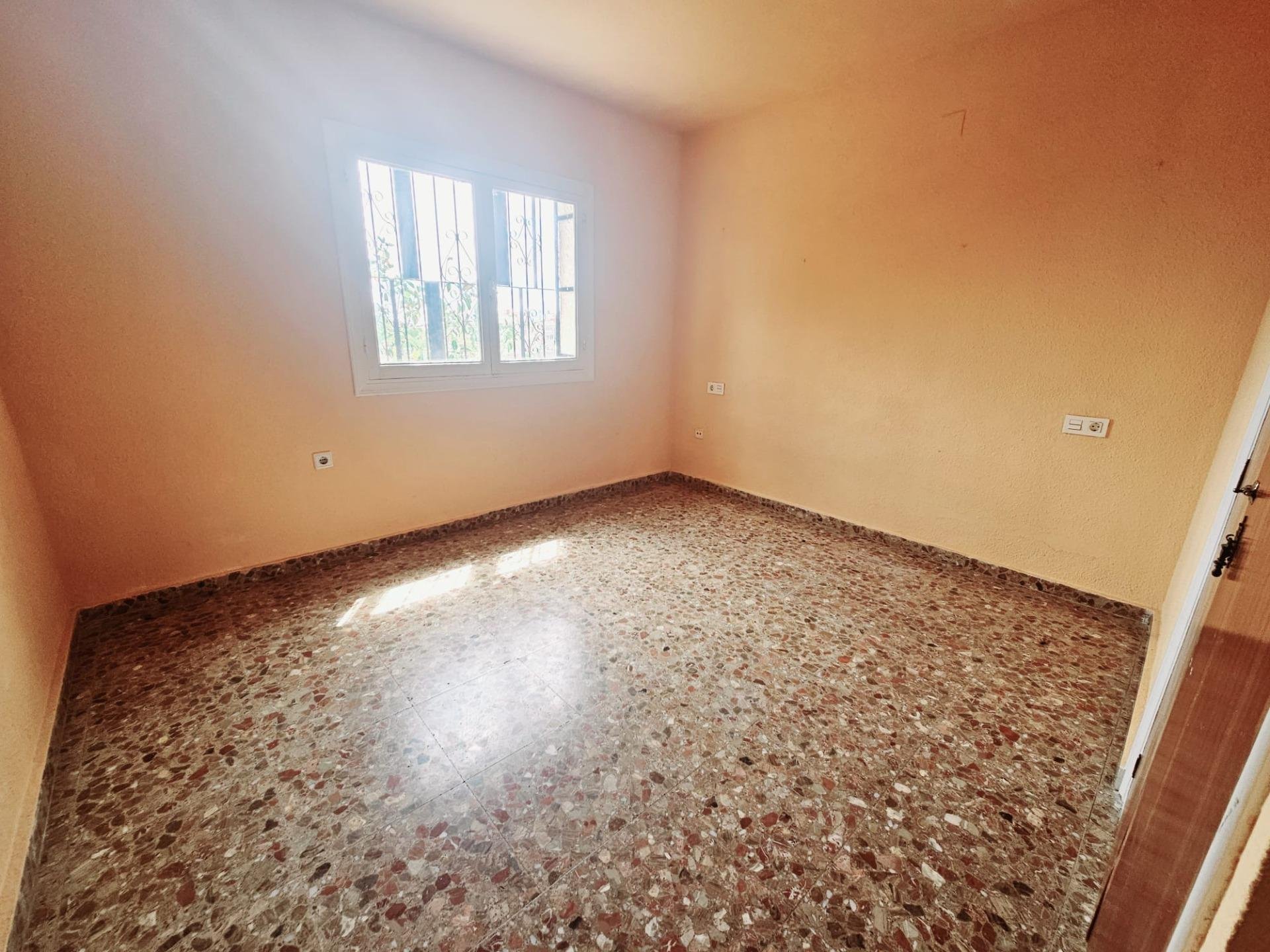 Lägenhet i Torrevieja, Alicante, Spanien 4 sovrum, 150 kvm. Nr. 166038