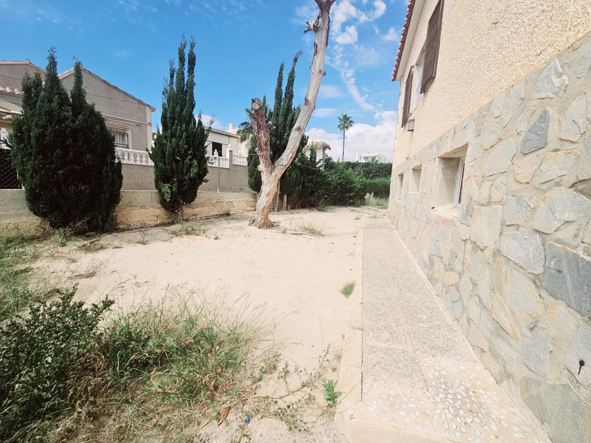 Lägenhet i Torrevieja, Alicante, Spanien 4 sovrum, 150 kvm. Nr. 166038