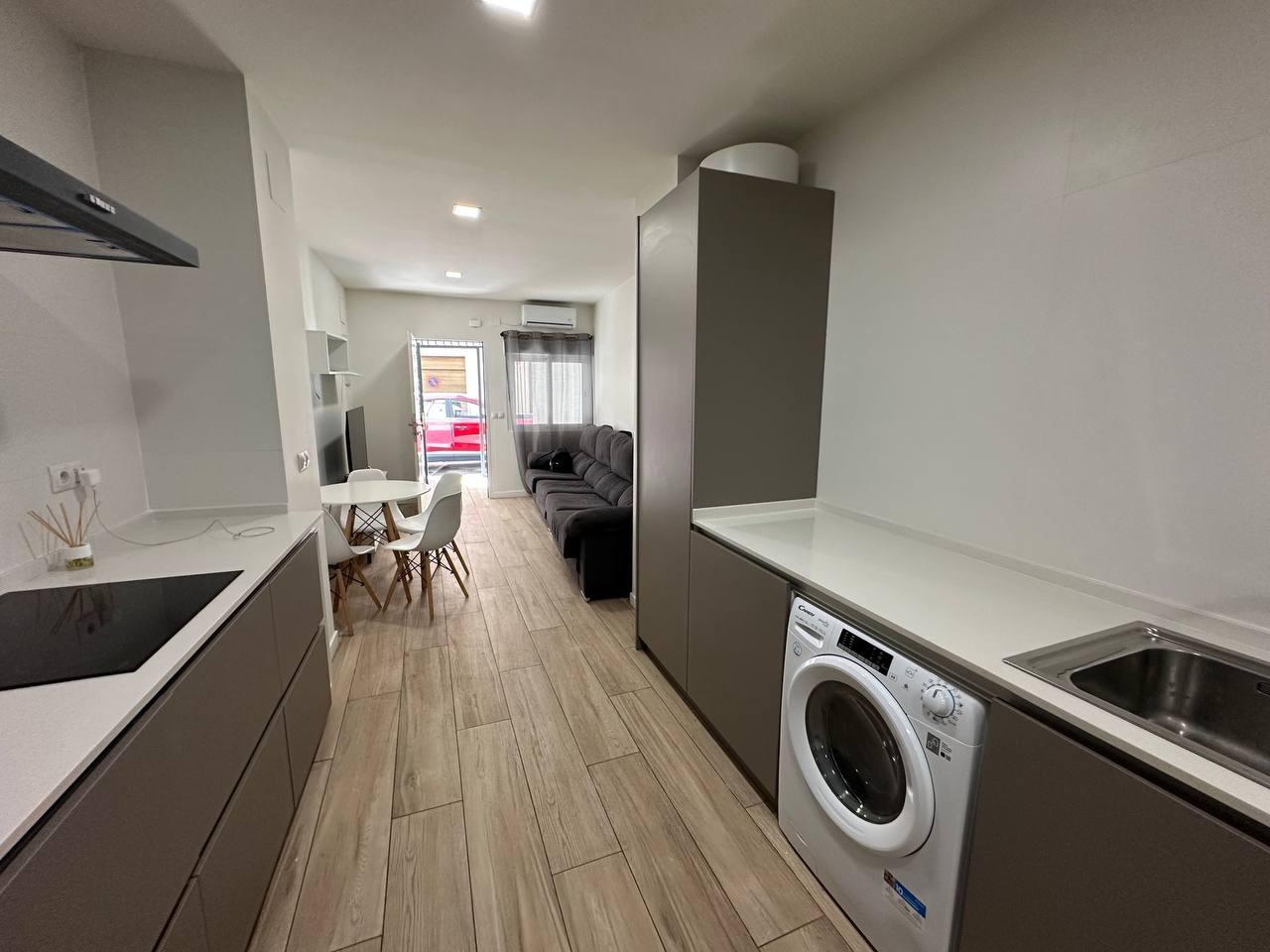 Apartamento en Alicante, España 2 dormitorios, 90 m2 No. 166036