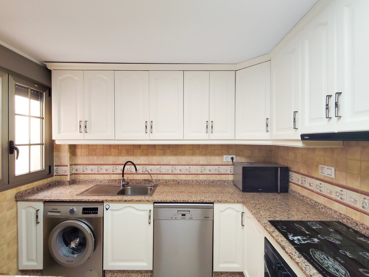 Huoneisto Torrevieja, Alicante, Espanja 3 makuuhuonetta, 109 m2 No. 194235