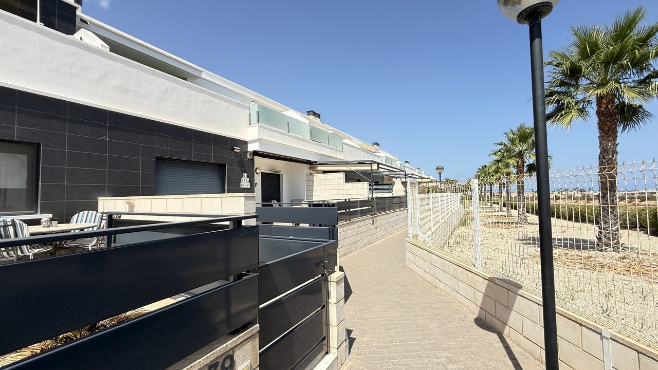 Townhouse in Cabo Roig, Alicante, Spanien 3 Schlafzimmer,  Nr. 194237