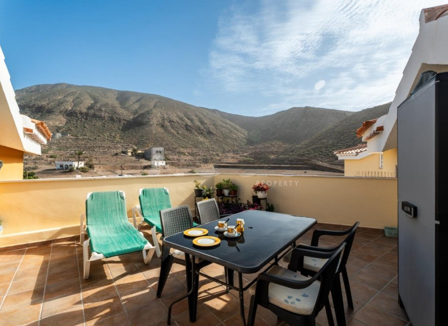 Dzīvoklis Los Cristianos, Tenerife, Spānijā 2 istabas, 145 m2 Nr. 194725