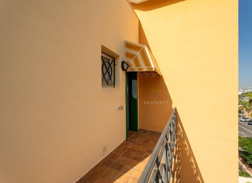 Dzīvoklis Los Cristianos, Tenerife, Spānijā 2 istabas, 145 m2 Nr. 194725