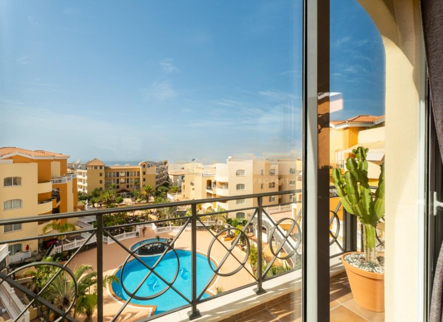 Dzīvoklis Los Cristianos, Tenerife, Spānijā 2 istabas, 145 m2 Nr. 194725