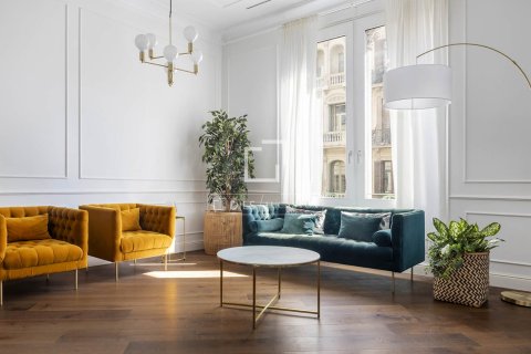 Appartamento a Barcelona, Spagna 3 camere da letto, 154 mq. N° 150294