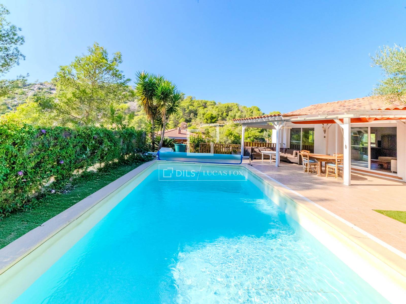Villa à Sitges, Barcelona, Espagne 4 chambres, 181 m2 No. 150299