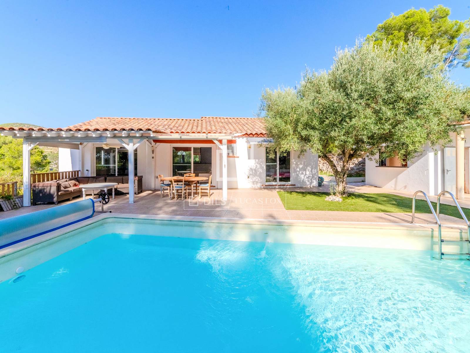 Villa à Sitges, Barcelona, Espagne 4 chambres, 181 m2 No. 150299
