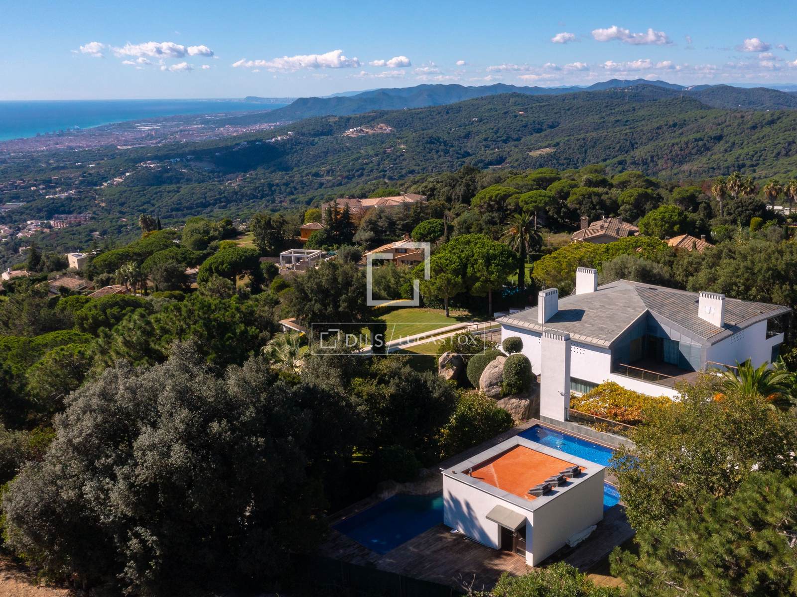 Villa a Sant Andreu de Llavaneres, Barcelona, Spagna 6 camere da letto, 1005 mq. N° 150293