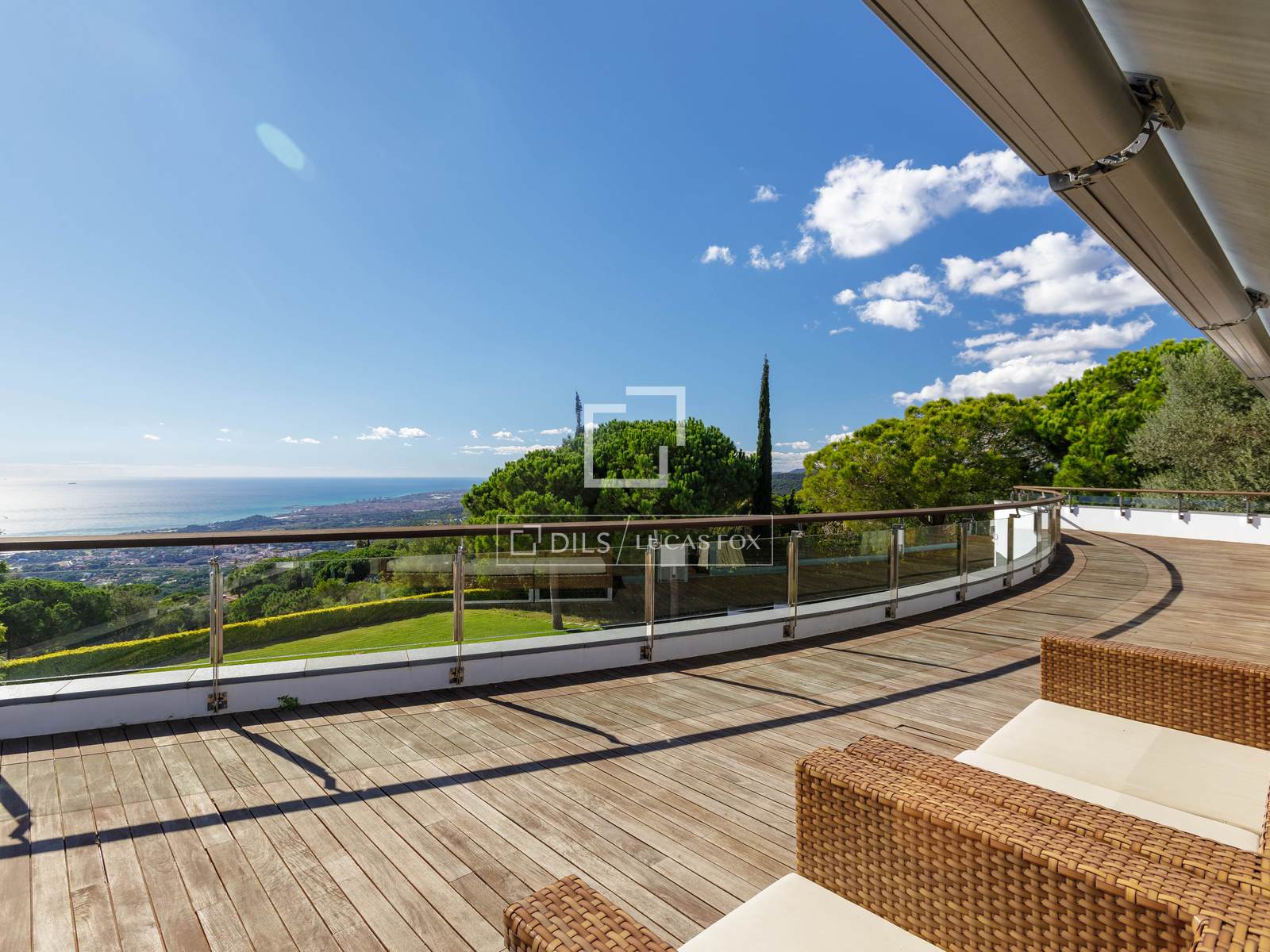 Villa a Sant Andreu de Llavaneres, Barcelona, Spagna 6 camere da letto, 1005 mq. N° 150293