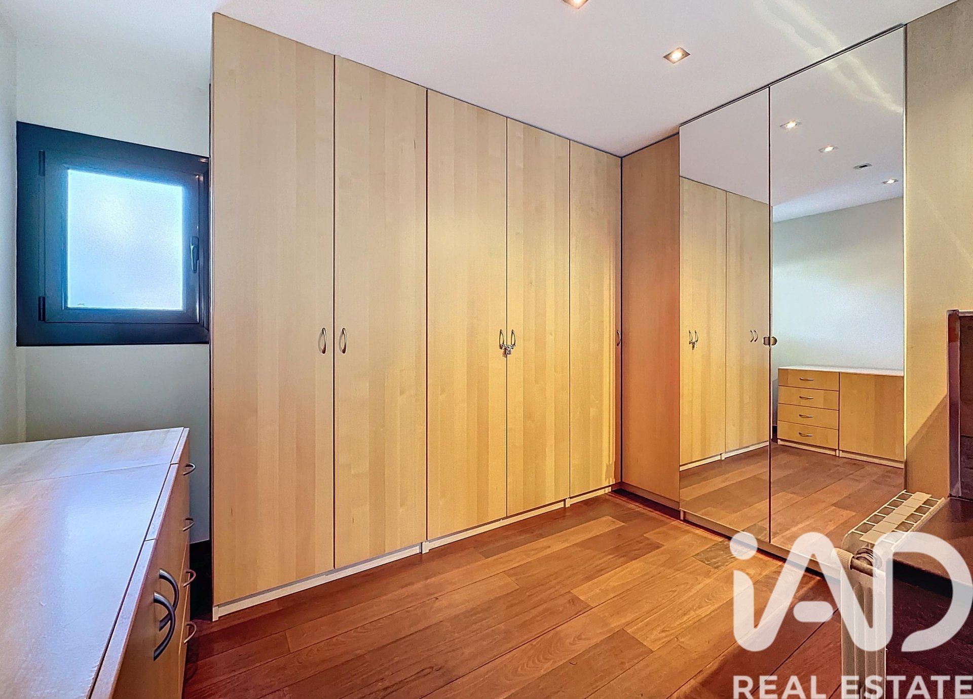 Talo Olivella, Barcelona, Espanja 6 makuuhuonetta, 360 m2 No. 172501