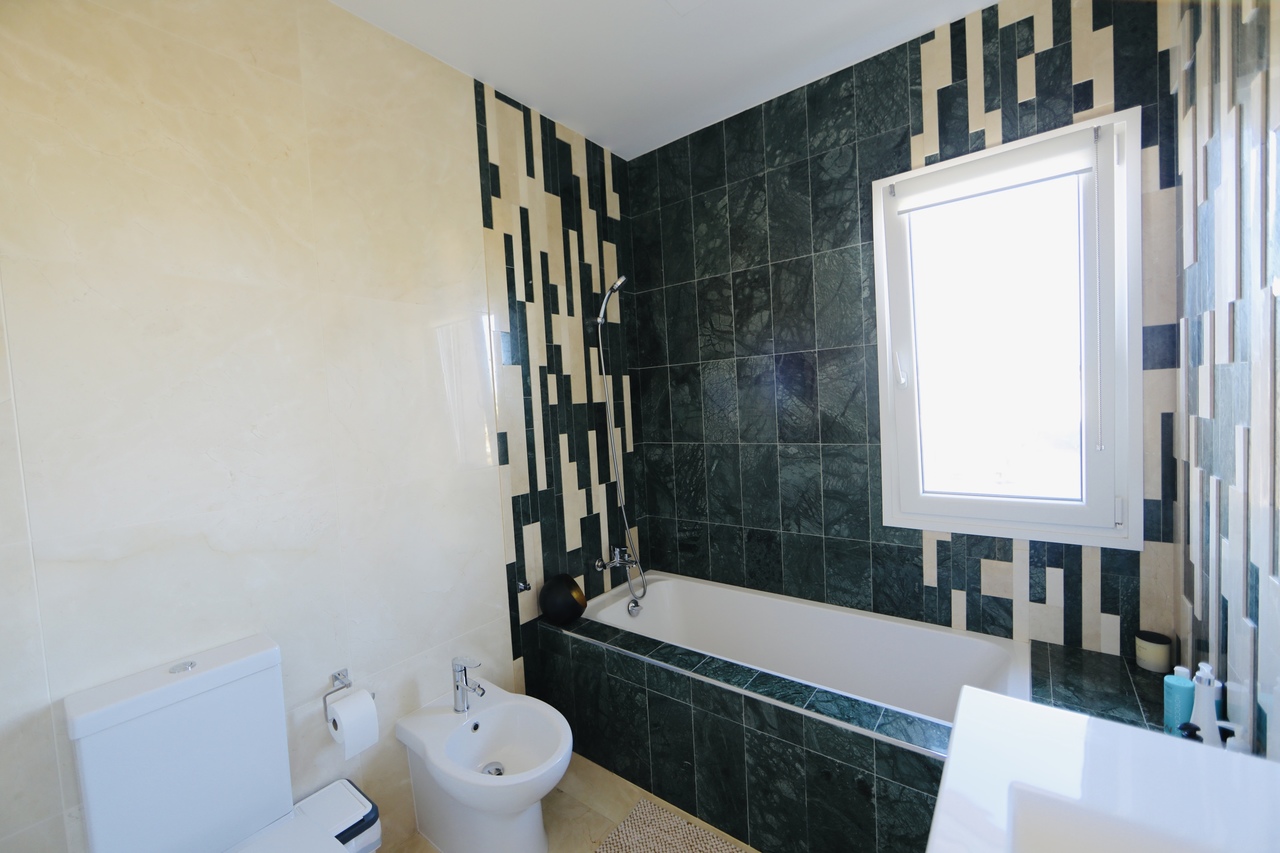 Villa in La Zenia, Alicante, Spanien 5 Schlafzimmer, 306 m2 Nr. 139500