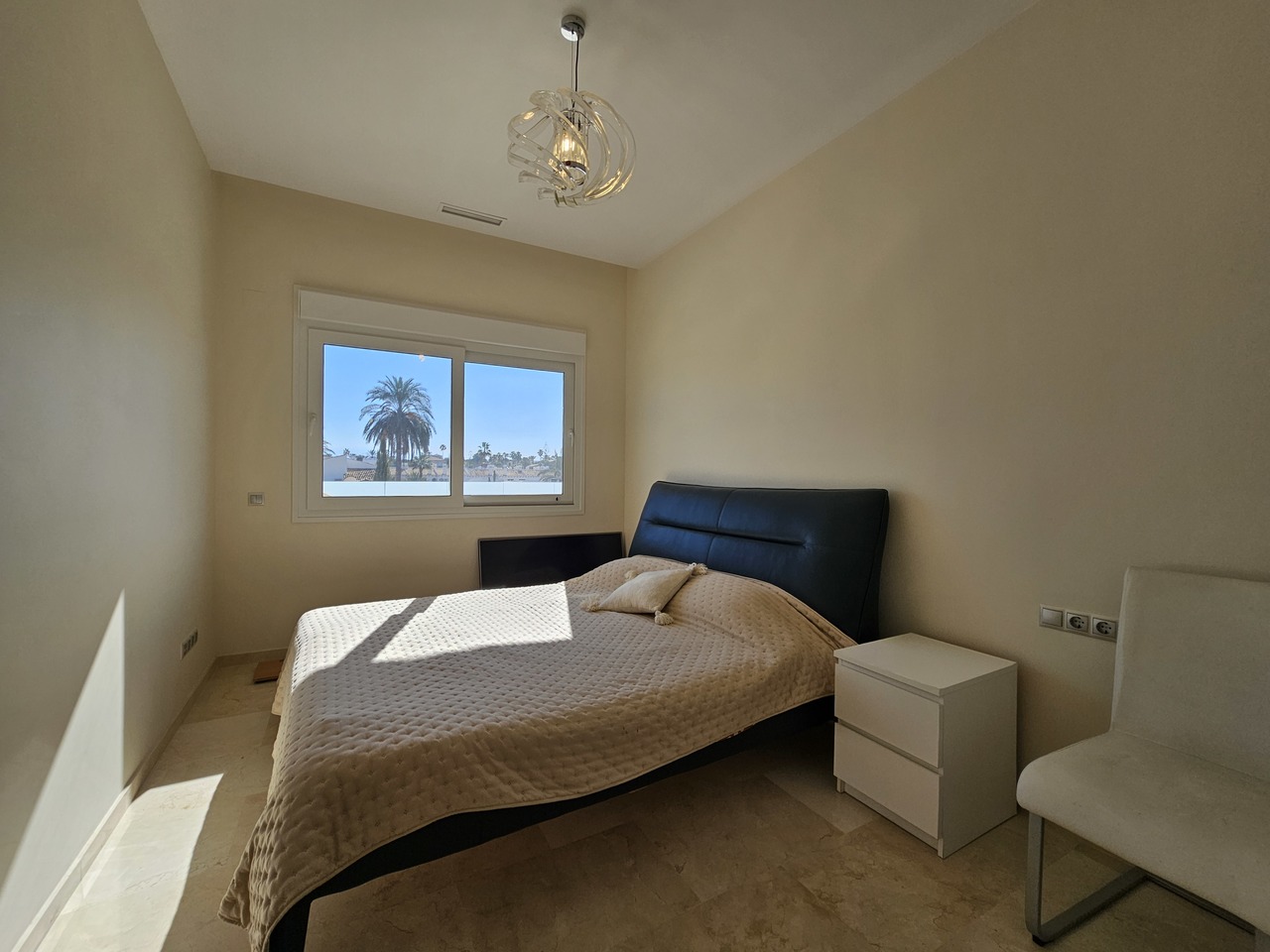 Villa in La Zenia, Alicante, Spanien 5 Schlafzimmer, 306 m2 Nr. 139500