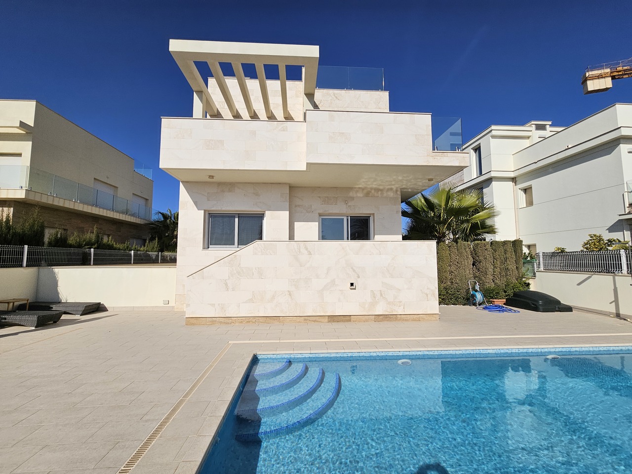 Villa in La Zenia, Alicante, Spanien 5 Schlafzimmer, 306 m2 Nr. 139500