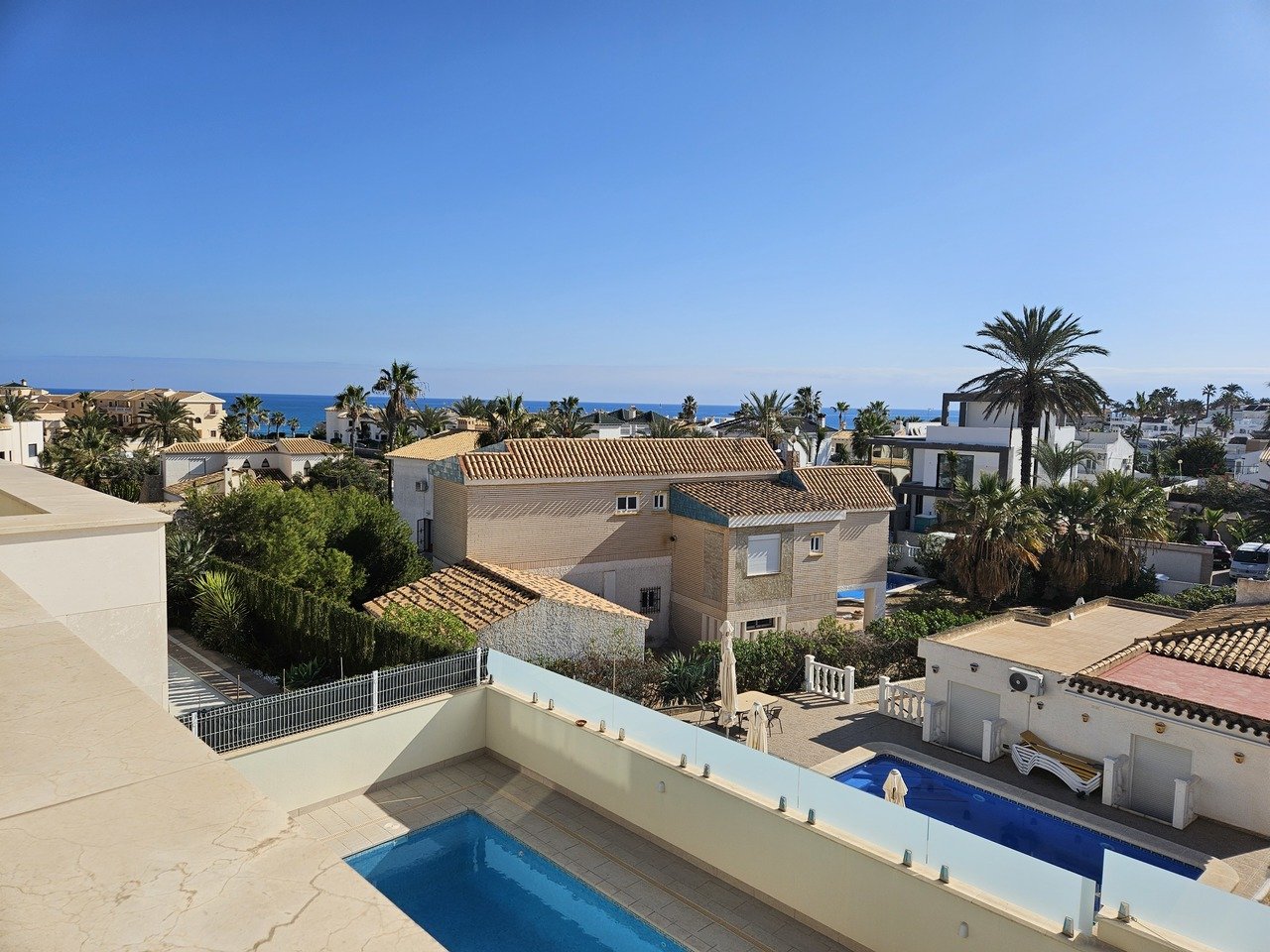 Villa in La Zenia, Alicante, Spanien 5 Schlafzimmer, 306 m2 Nr. 139500