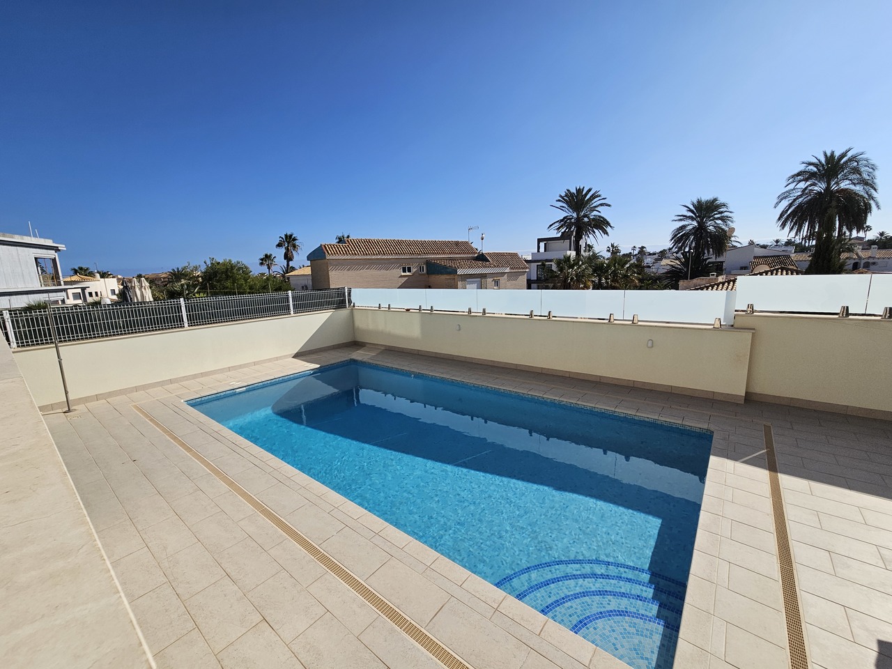 Villa in La Zenia, Alicante, Spanien 5 Schlafzimmer, 306 m2 Nr. 139500