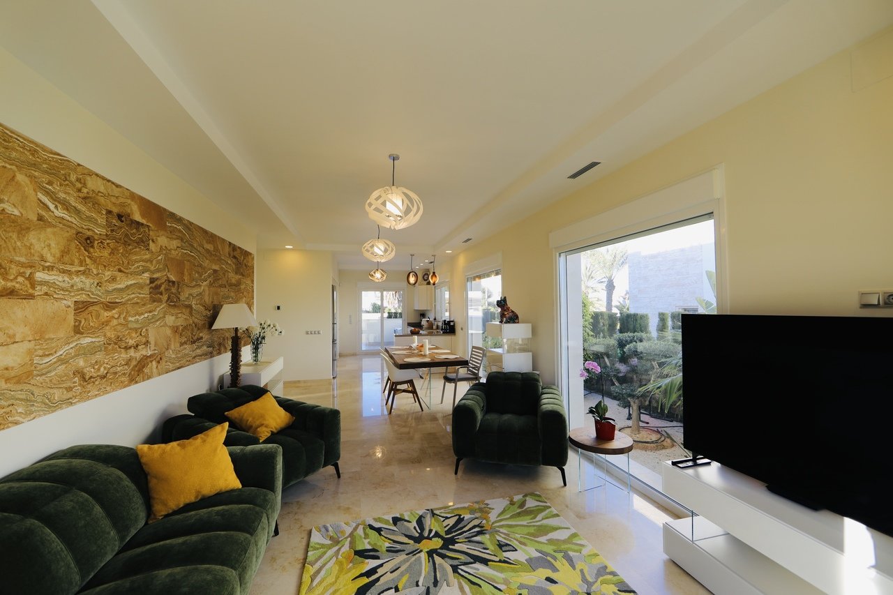 Villa in La Zenia, Alicante, Spanien 5 Schlafzimmer, 306 m2 Nr. 139500