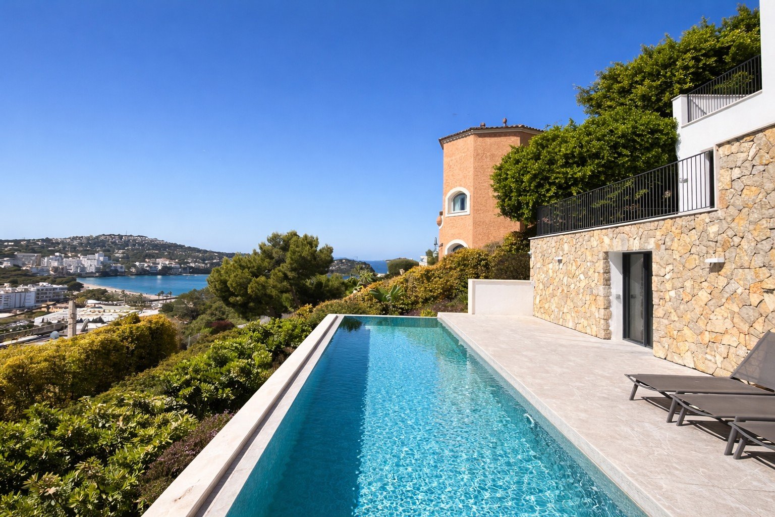 Huvila Santa Ponsa, Mallorca, Espanja 6 makuuhuonetta, 456 m2 No. 179991