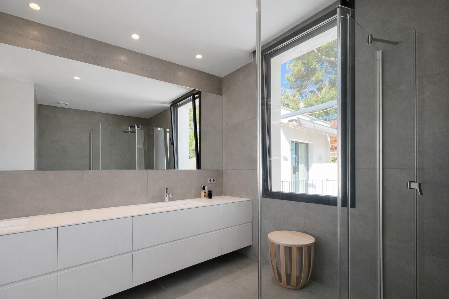 Huvila Santa Ponsa, Mallorca, Espanja 6 makuuhuonetta, 456 m2 No. 179991