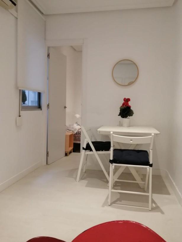 Huoneisto Madrid, Espanja 2 makuuhuonetta, 45 m2 No. 58450