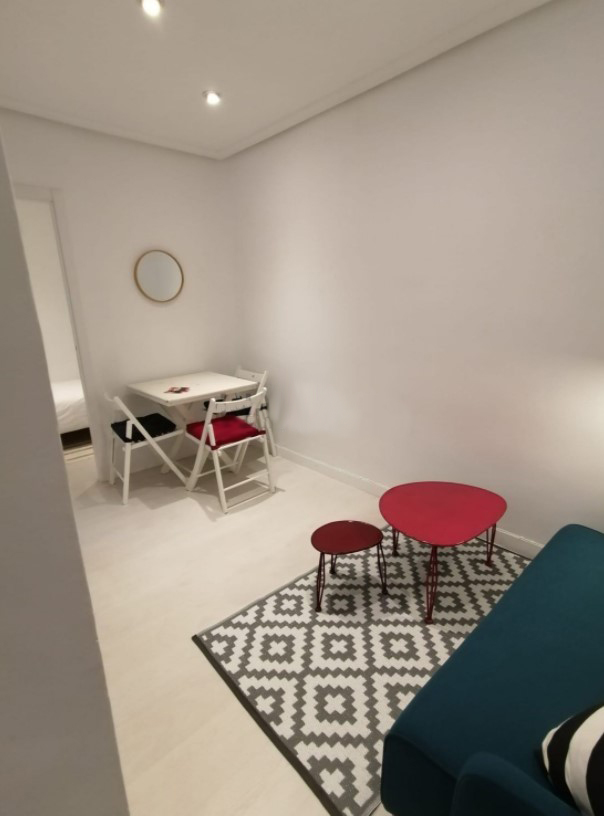 Huoneisto Madrid, Espanja 2 makuuhuonetta, 45 m2 No. 58450