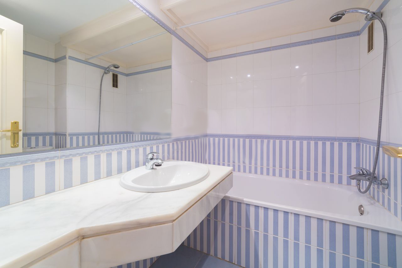 Dzīvoklis Madrid, Spānijā 2 istabas, 139 m2 Nr. 58455
