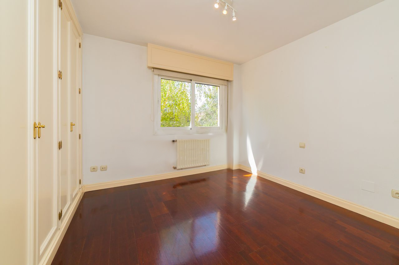 Dzīvoklis Madrid, Spānijā 2 istabas, 139 m2 Nr. 58455