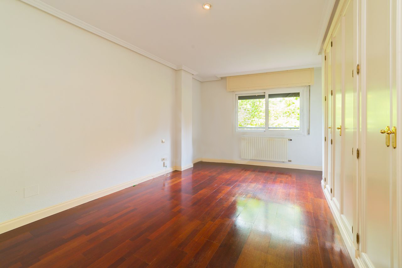 Dzīvoklis Madrid, Spānijā 2 istabas, 139 m2 Nr. 58455