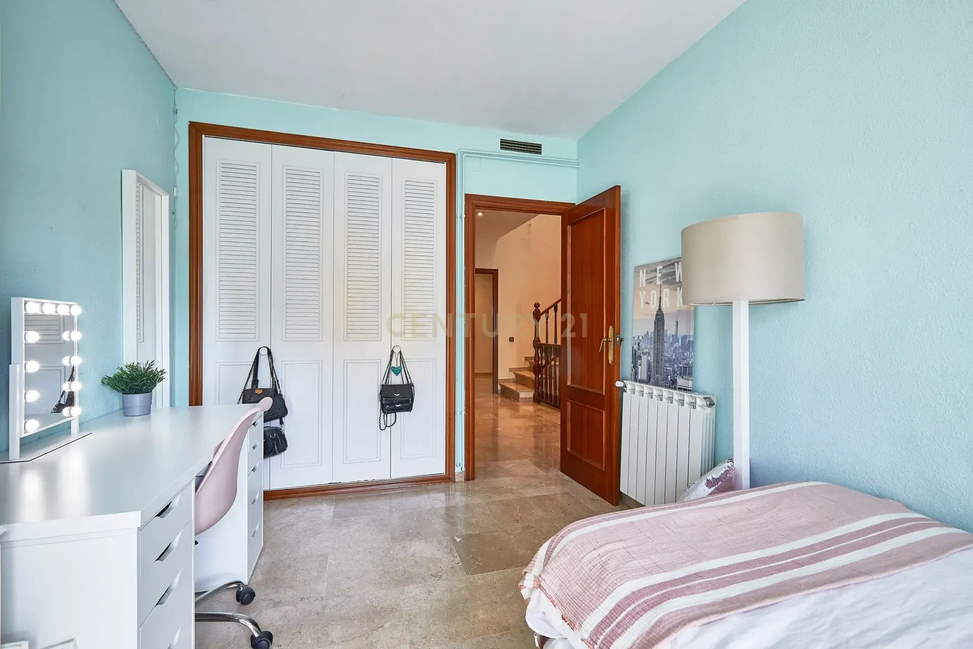 House à Badalona, Barcelona, Espagne 4 chambres, 204 m2 No. 166964