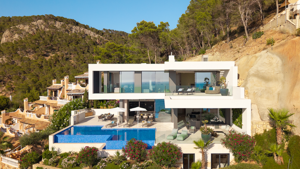 Huvila Port D'andratx, Mallorca, Espanja 6 makuuhuonetta, 691 m2 No. 33059