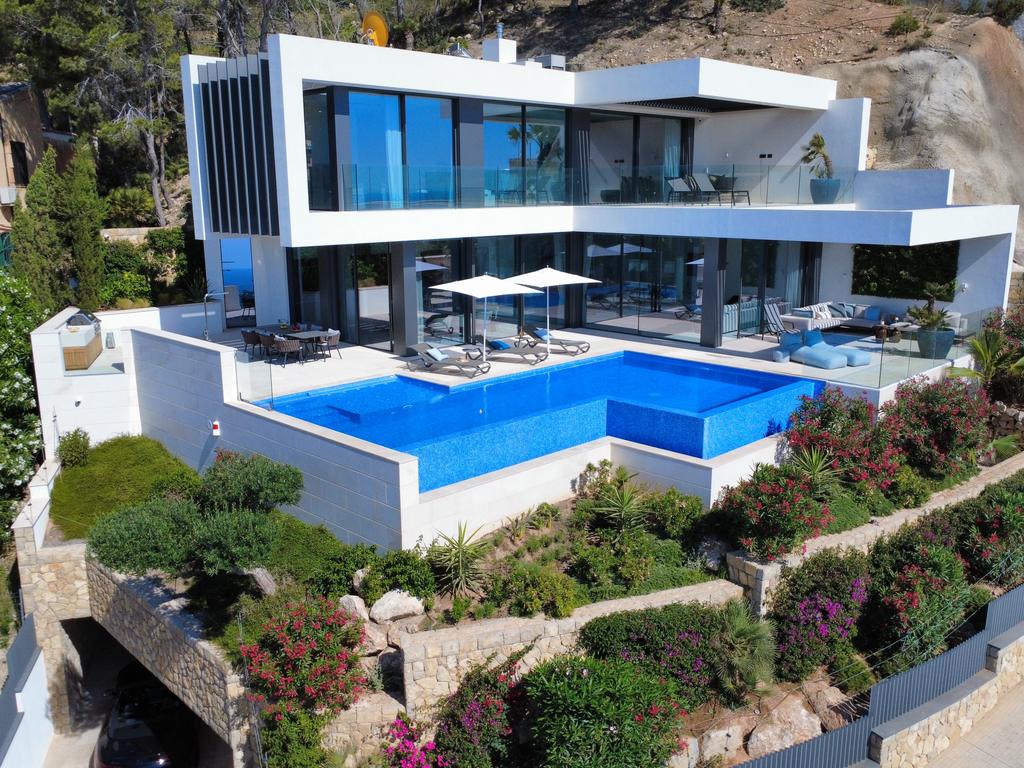 Huvila Port D'andratx, Mallorca, Espanja 6 makuuhuonetta, 691 m2 No. 33059