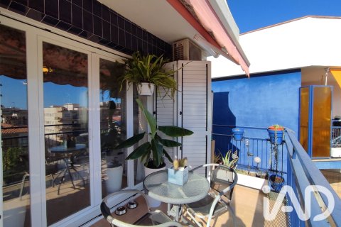 Penthouse in Calafell, Tarragona, Spain 2 bedrooms, 65 sq.m. No. 195016