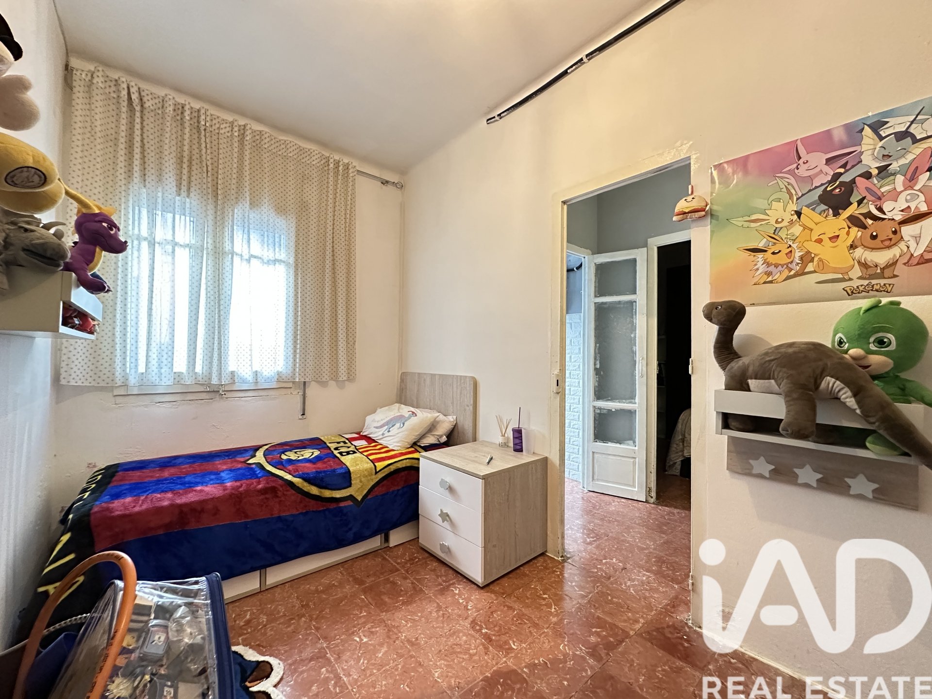 Radhus i Mataro, Barcelona, Spanien 5 sovrum, 159 kvm. Nr. 172653