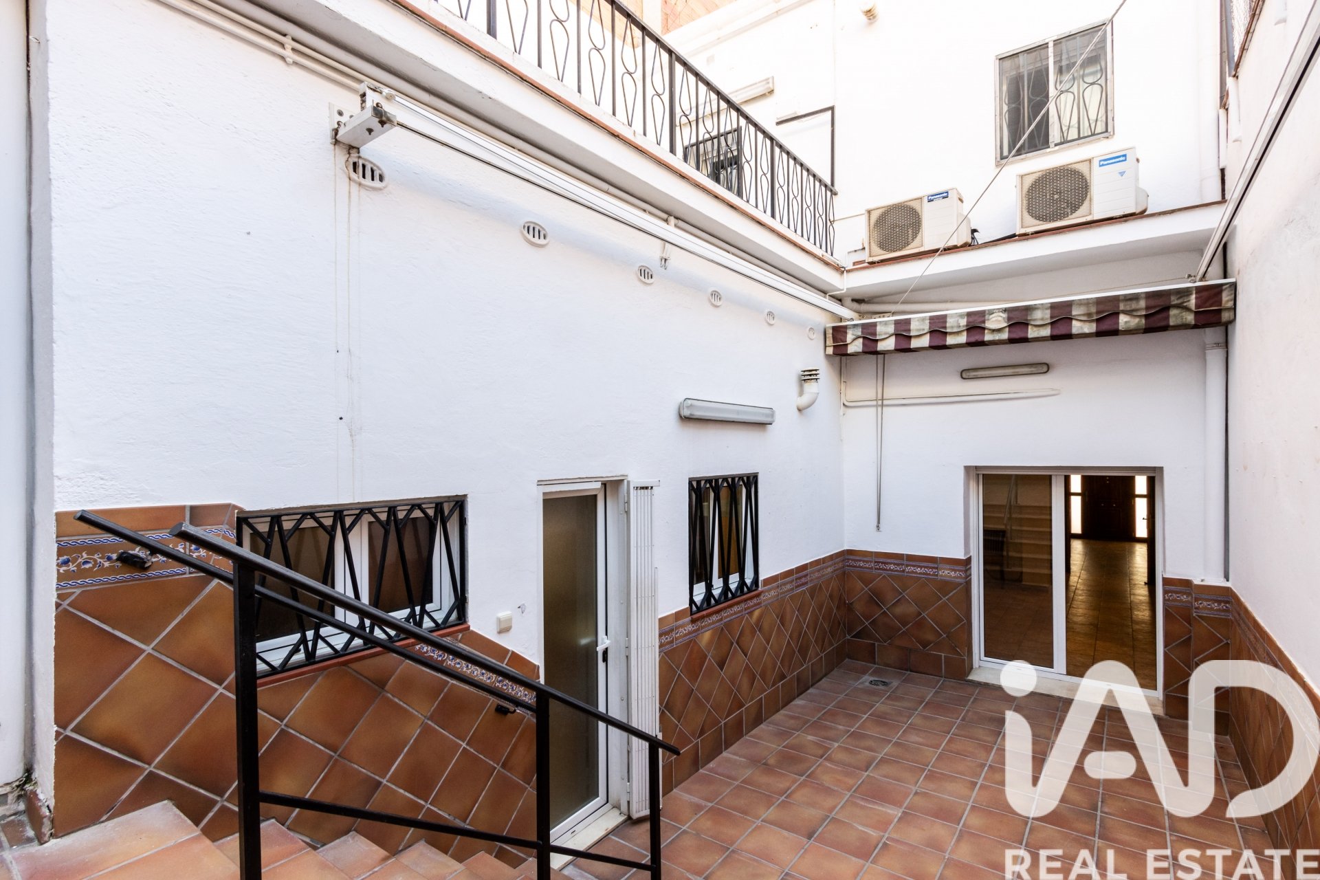Casa a El Masnou, Barcelona, Spagna 5 camere da letto, 188 mq. N° 172654