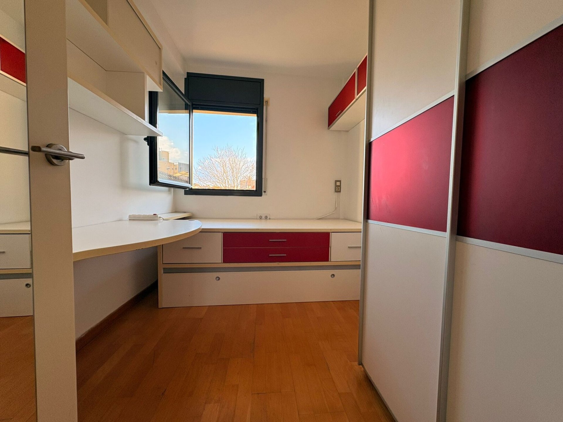 Apartment à Girona, Espagne 2 chambres, 97 m2 No. 161648