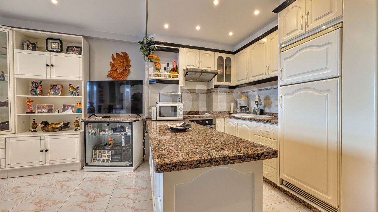 Appartamento a Arona, Tenerife, Spagna 2 camere da letto, 93 mq. N° 161646