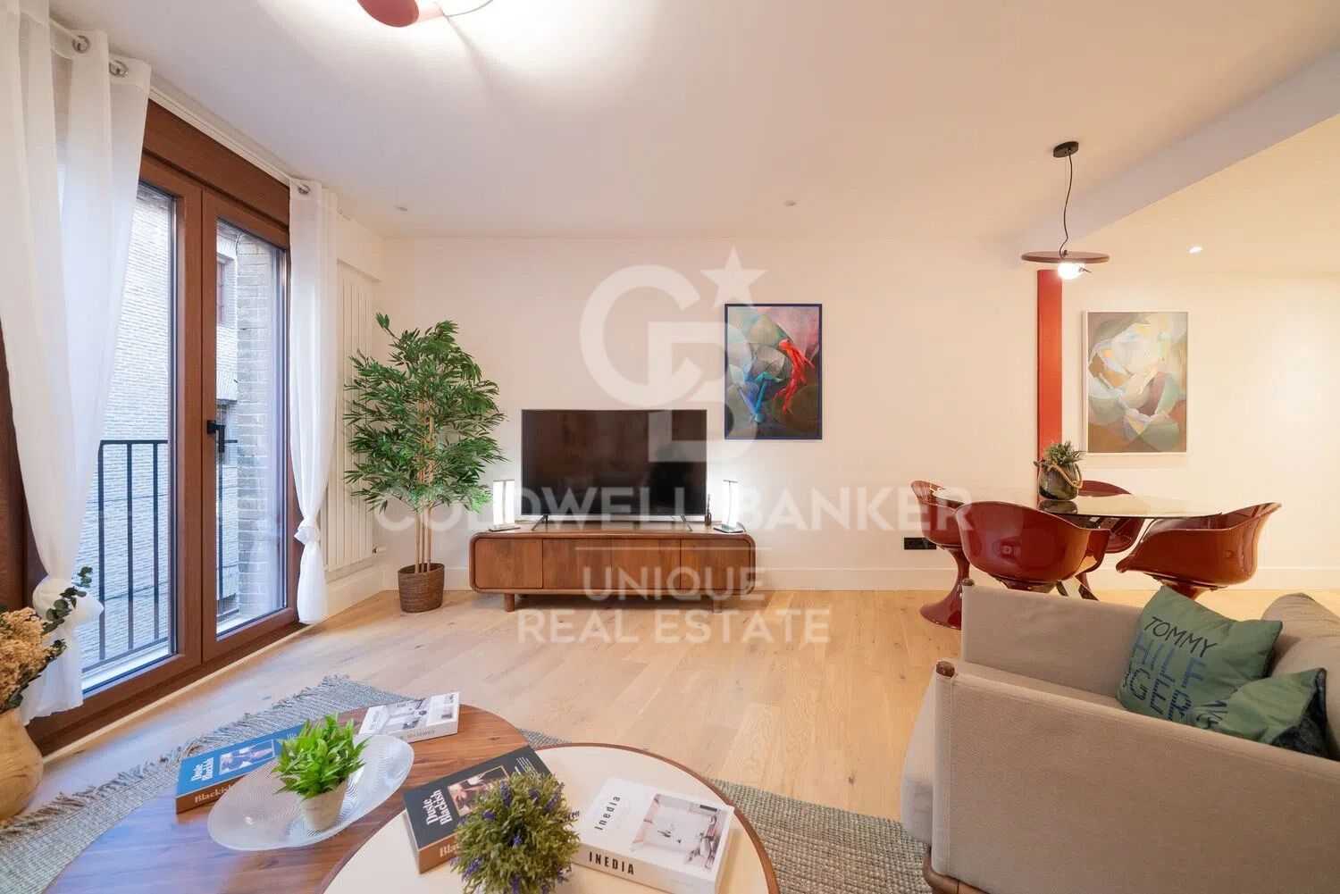 Apartamento en Madrid, España 2 dormitorios, 120 m2 No. 157059