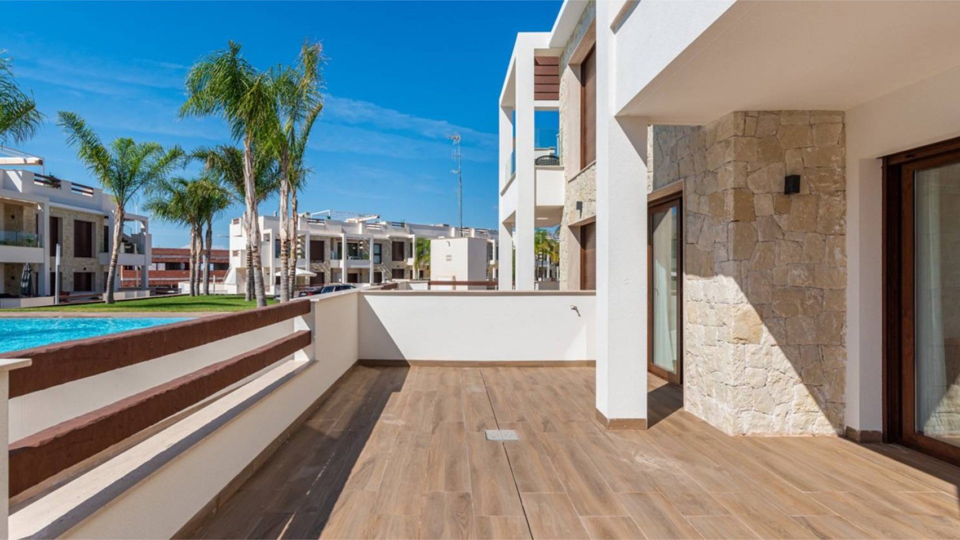 Bungalow en Balcones de VIVI, Torrevieja, Alicante, Espagne 2 chambres, 62.9 m2 No. 105545