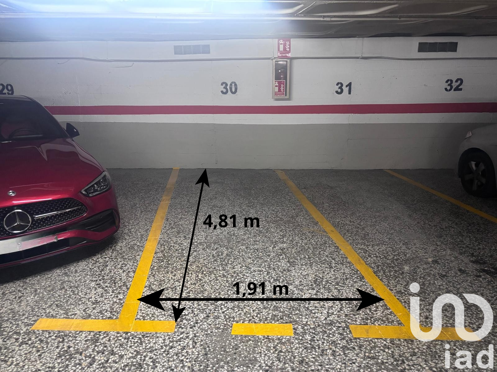 Garaje en Alicante, España 9.19 m2 No. 185584