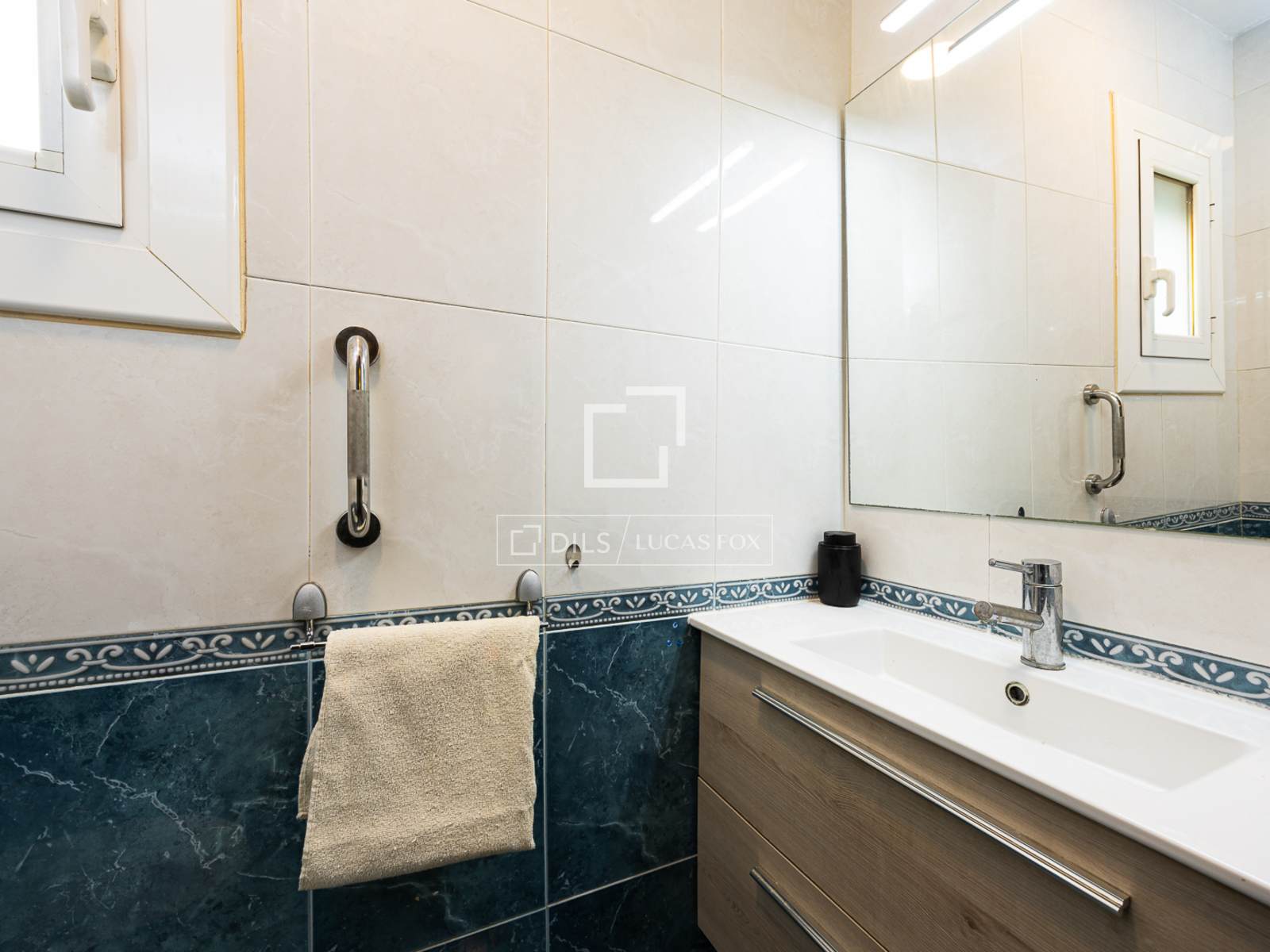 Attico a Barcelona, Spagna 4 camere da letto, 117 mq. N° 194284