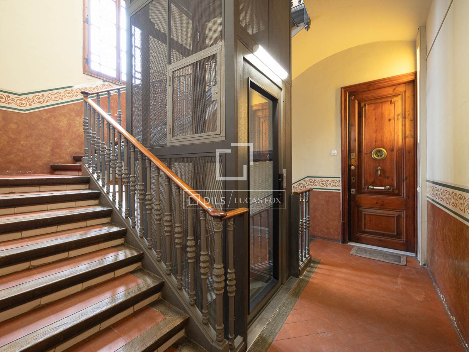 Attico a Barcelona, Spagna 4 camere da letto, 117 mq. N° 194284