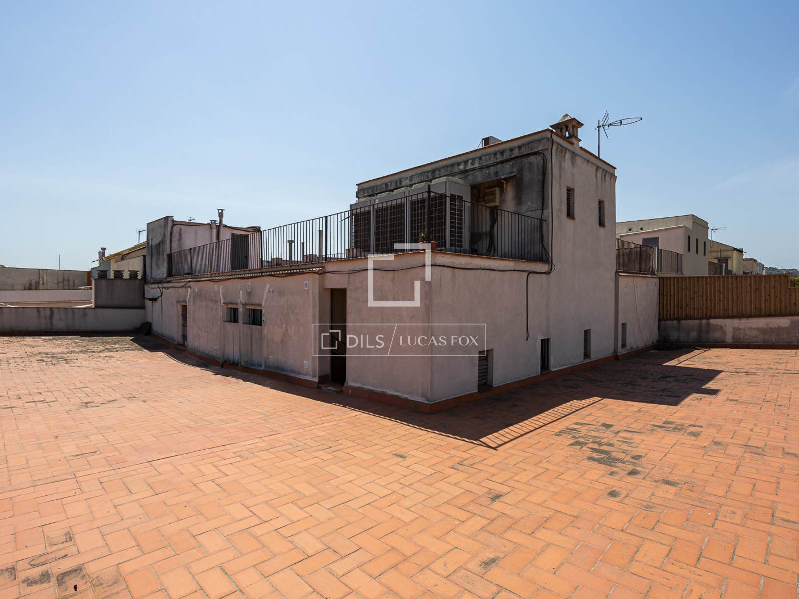 Attico a Barcelona, Spagna 4 camere da letto, 117 mq. N° 194284